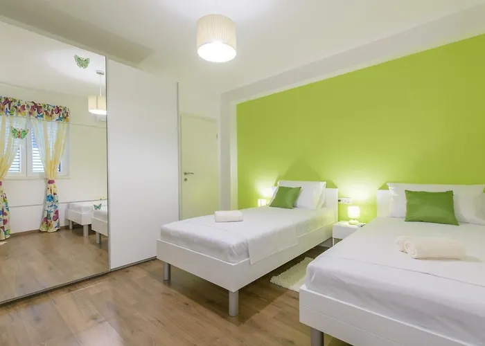 Lucia, Peacefull And Private Villa